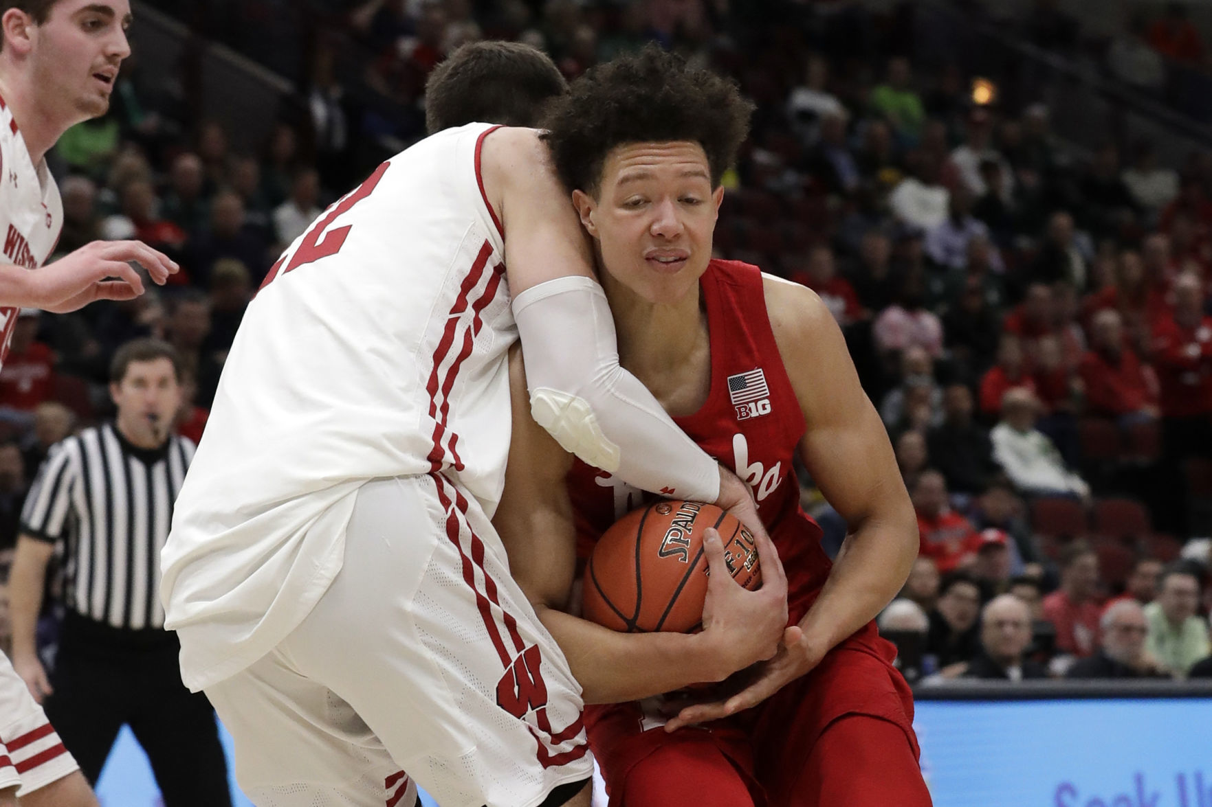 Badgers 66, Cornhuskers 62